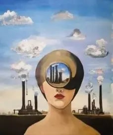 Pintura surrealista de una mujer con fábricas y chimeneas en su cabeza, titulada “Atrapada”.