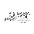 Logotipo de Bahía del Sol con líneas onduladas y texto negro sobre fondo blanco