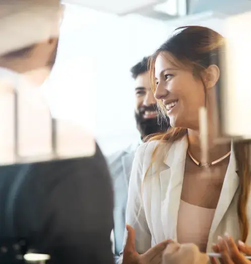 personas-cristal-sonriendo