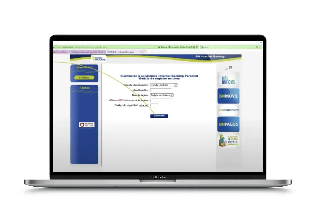 Pantalla de registro del sistema Internet Banking Personal del Banco Nacional de Costa Rica en computadora portátil