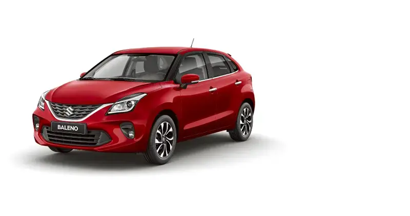 Suzuki Baleno rojo tipo hatchback presentado en vista frontal en tres cuartos sobre fondo blanco